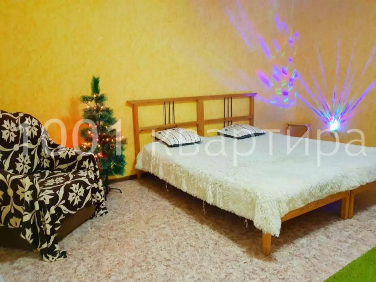 Вариант #102110 для аренды посуточно в Казани Чистопольская , д.12 на 9 гостей - фото 1