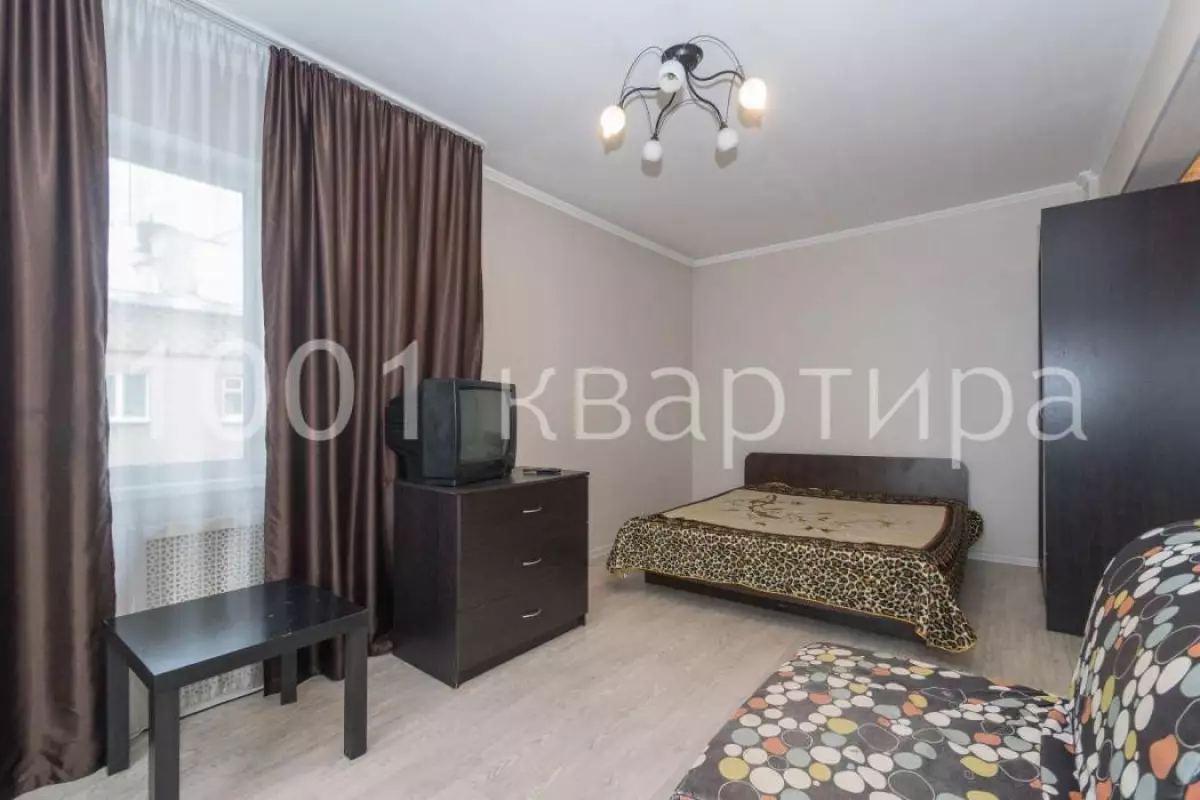 Вариант #127842 для аренды посуточно в Новосибирске Ленина , д.75 на 4 гостей - фото 1