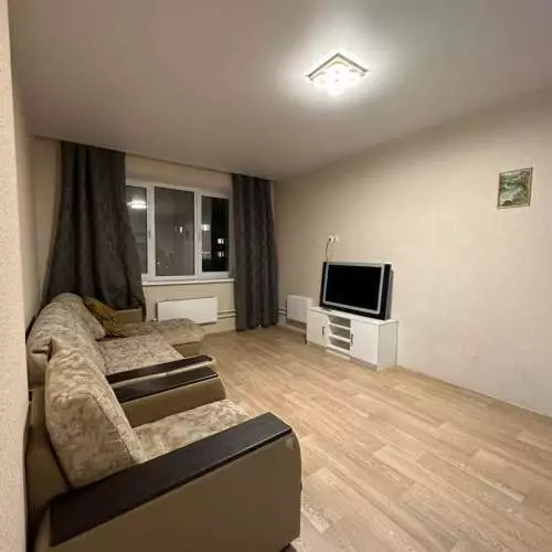 1-к. квартира, 42 м², 13/15 эт