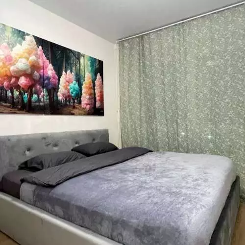 2-к. квартира, 45 м², 8/23 эт.